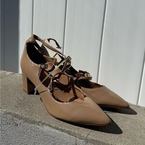 Elegant Tan Women's Heels